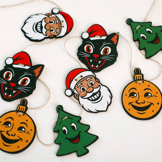 black cat Christmas garland - styled photo