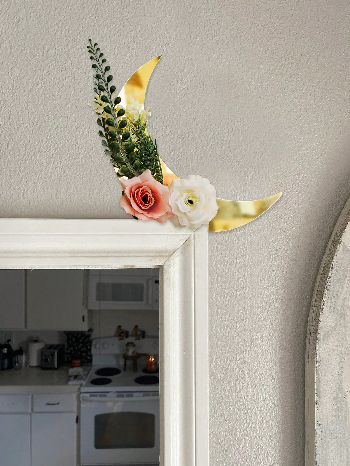 floral crescent moon door corner decor styled in a room, photo 4