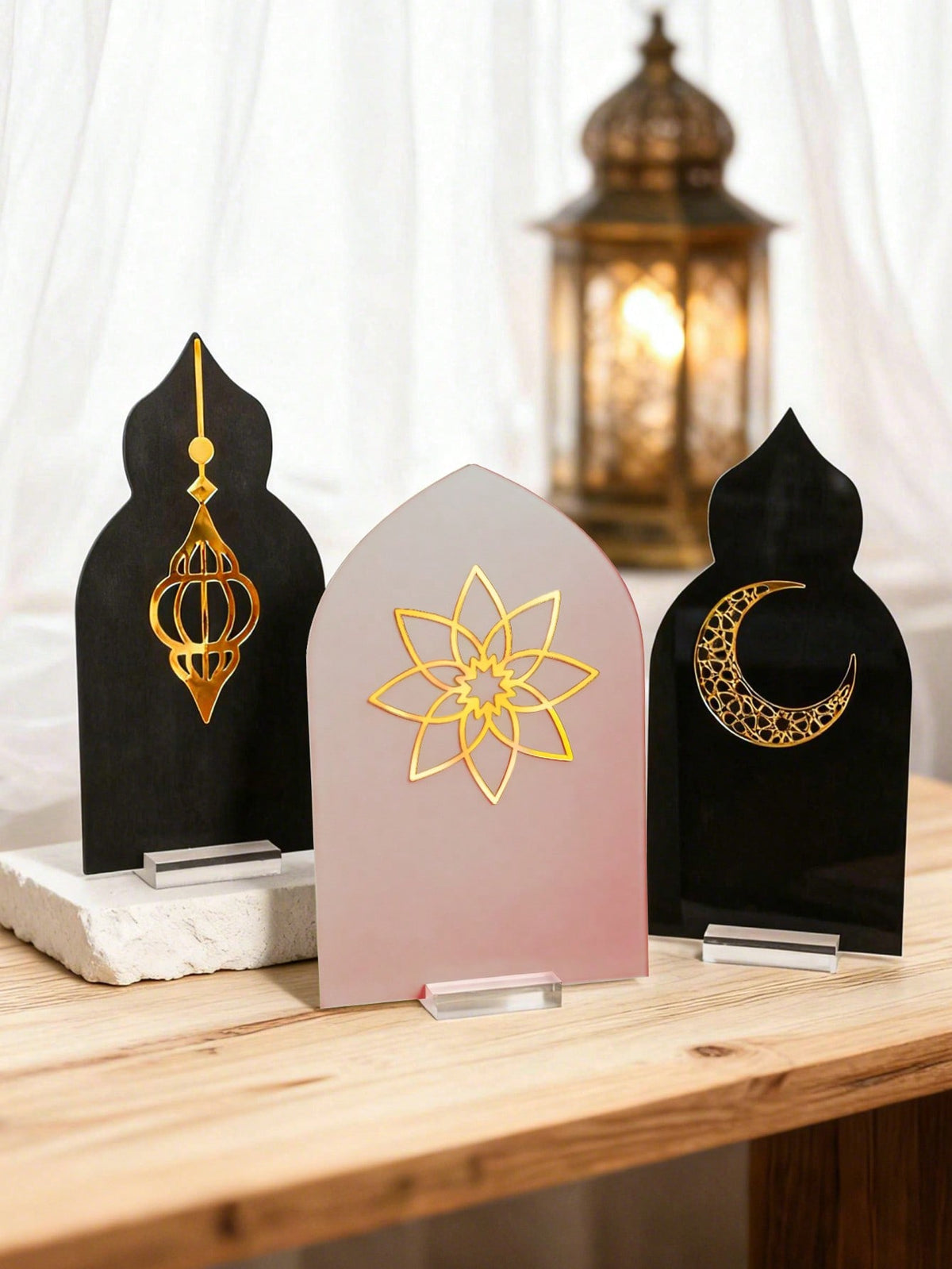 Islamic arch tabletop plaque styled in a room, photo 4