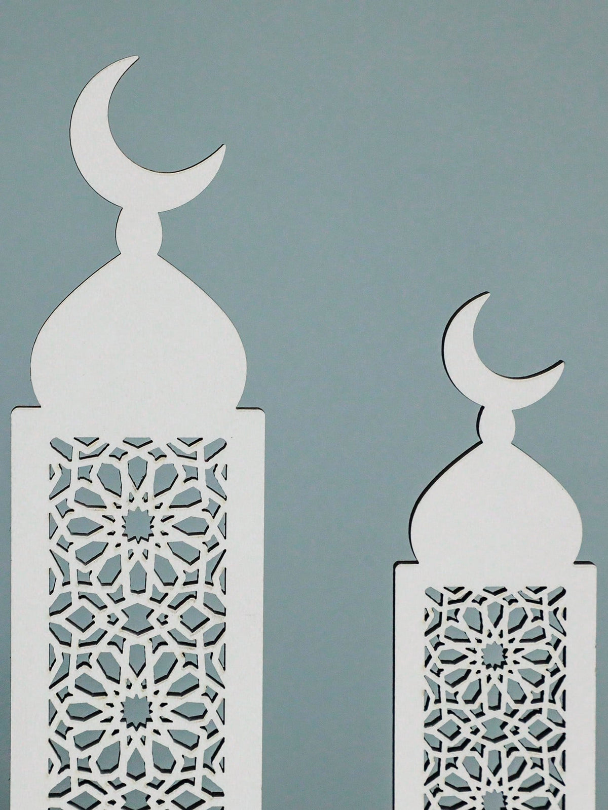 lattice minaret tabletop decor styled in a room, photo 3