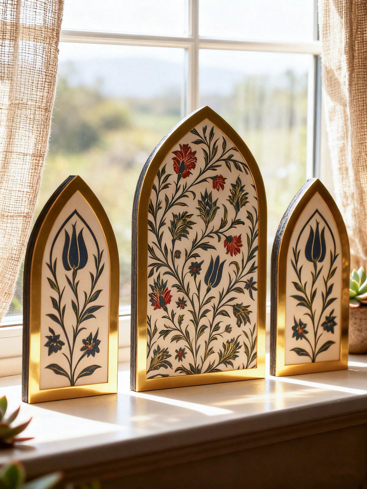 floral Islamic arch tabletop decor styled in a room, photo 5