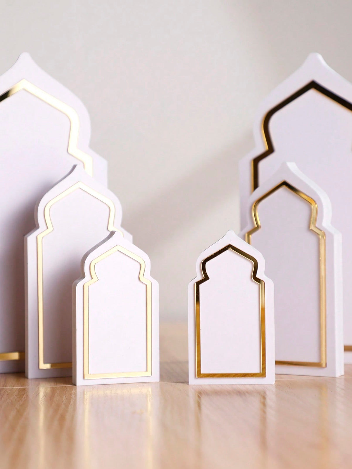 Islamic arch tabletop decor set styled in a room, photo 6