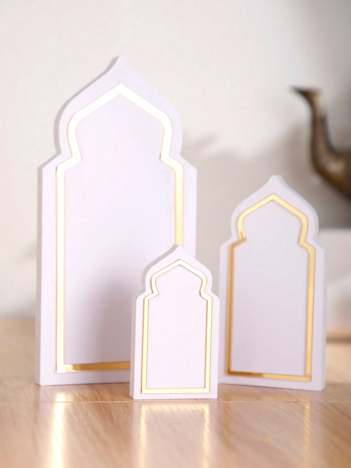 Islamic arch tabletop decor set styled in a room, photo 8