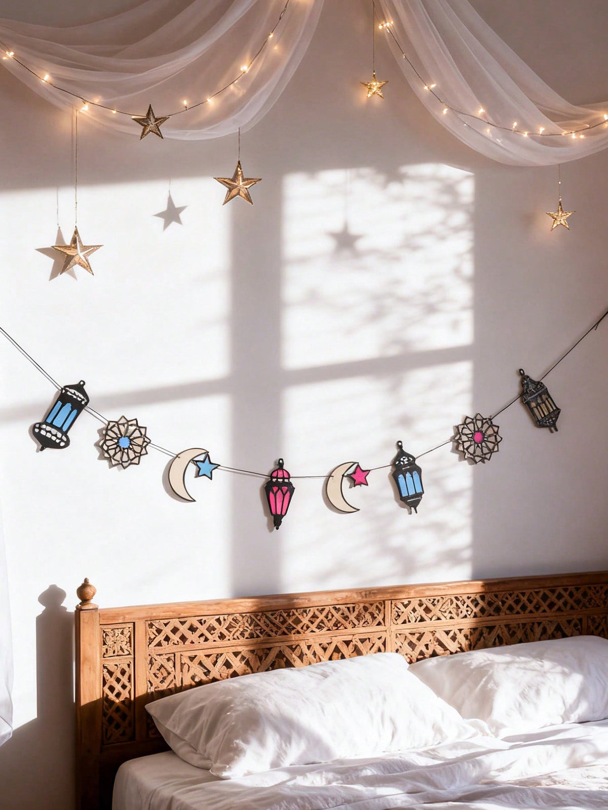 lantern crescent and star garland