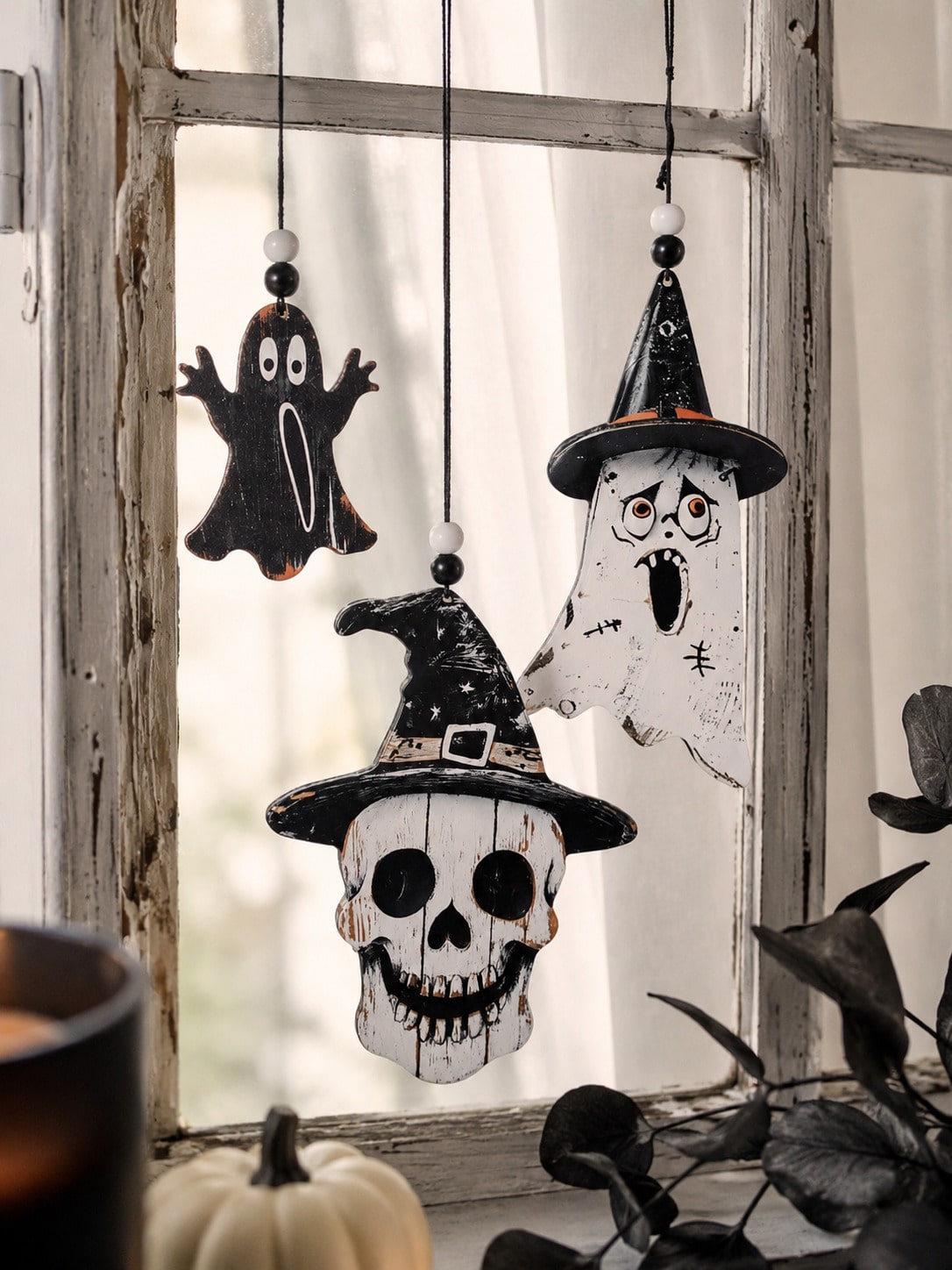 ghost skull hanging ornaments - main photo