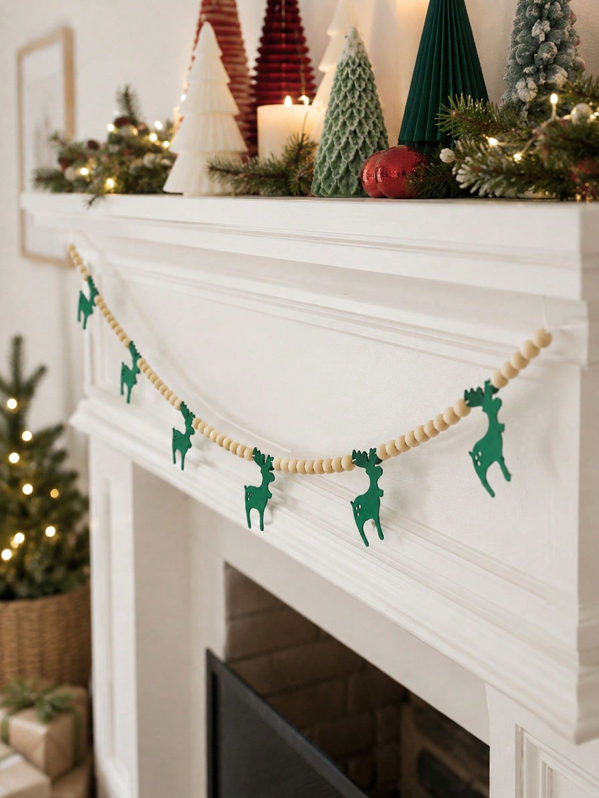 felt reindeer bead garland - main photo