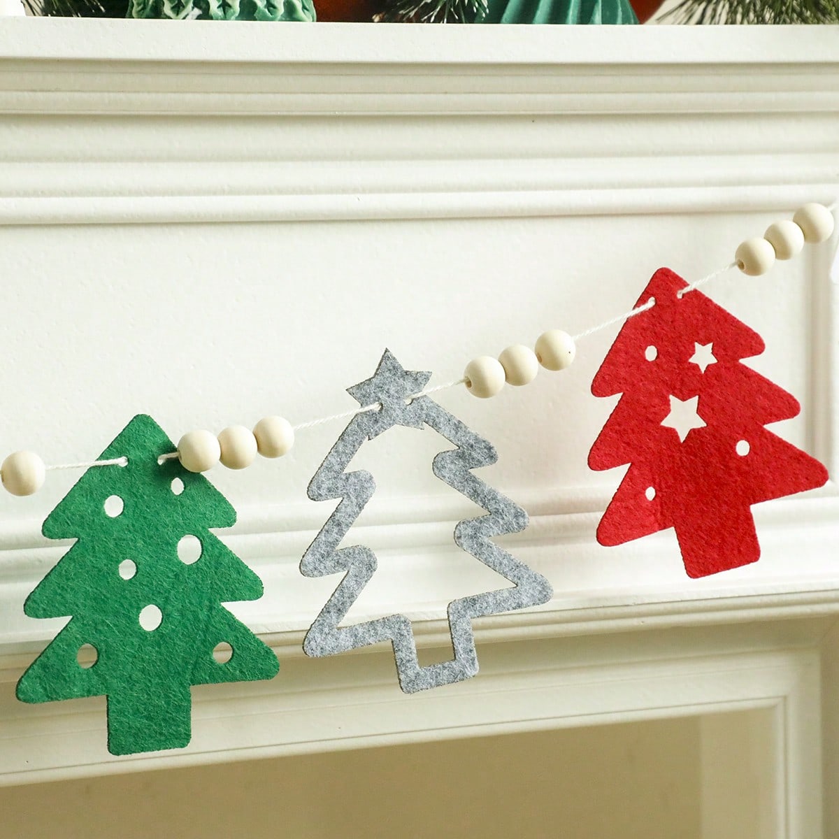 felt Christmas tree garland - main photo