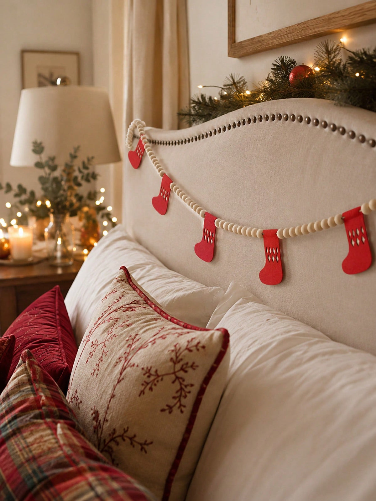 felt stocking bead garland - Red photo 1