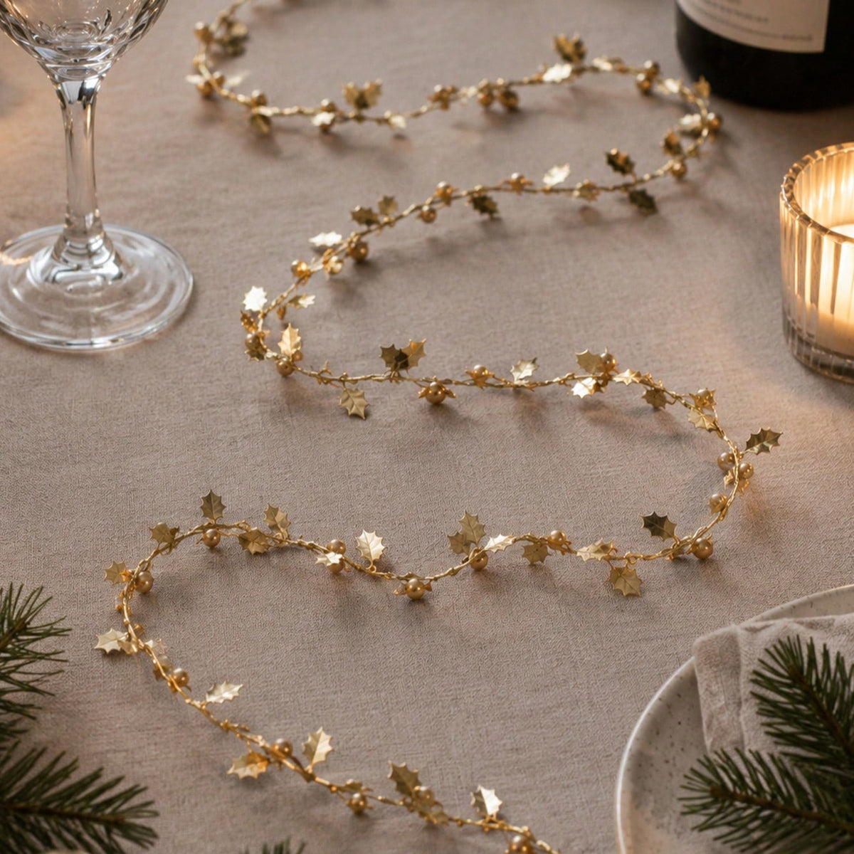 holly leaf bead garland - Gold photo 2