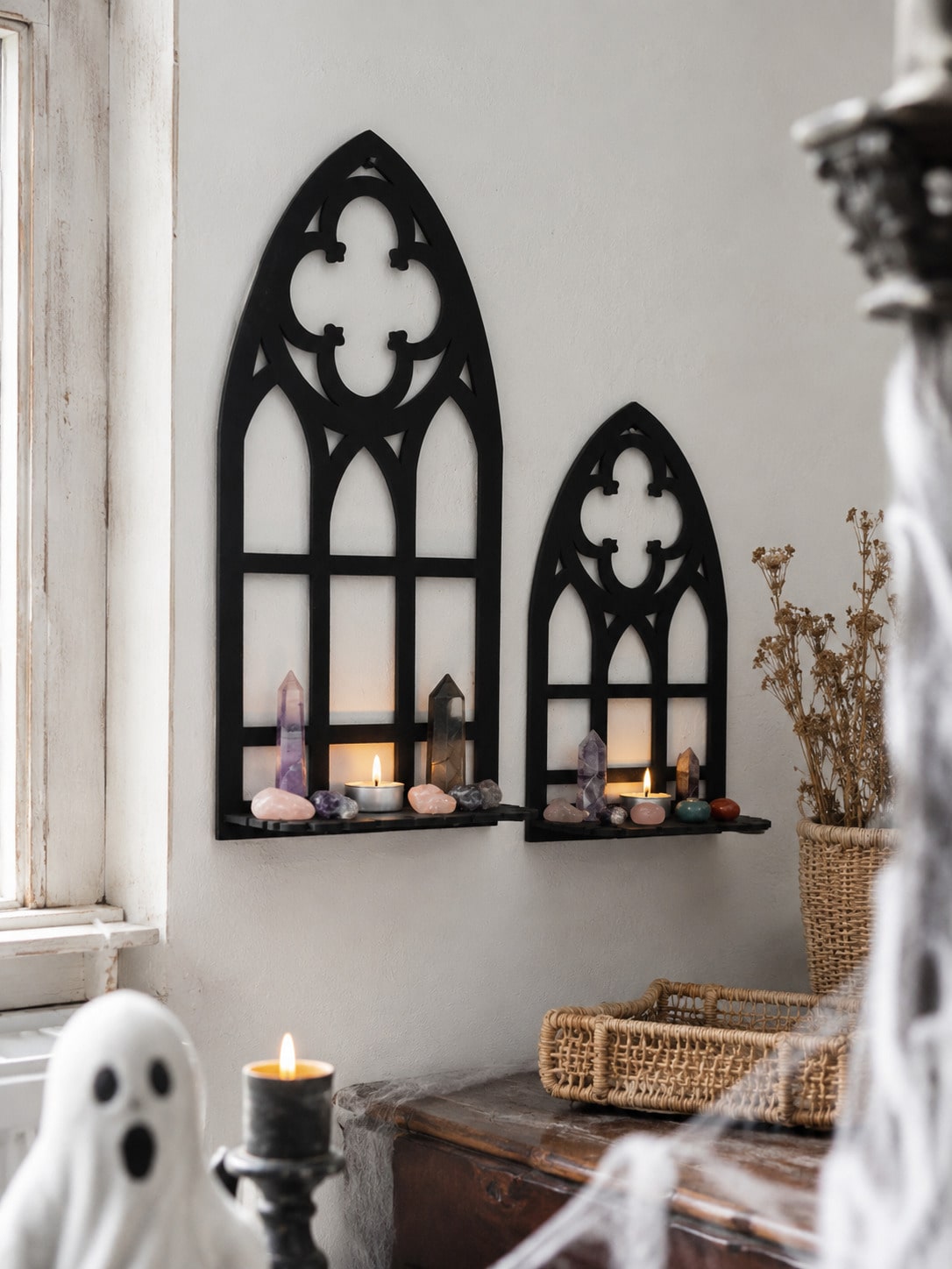 gothic cathedral window shelf - photo 3