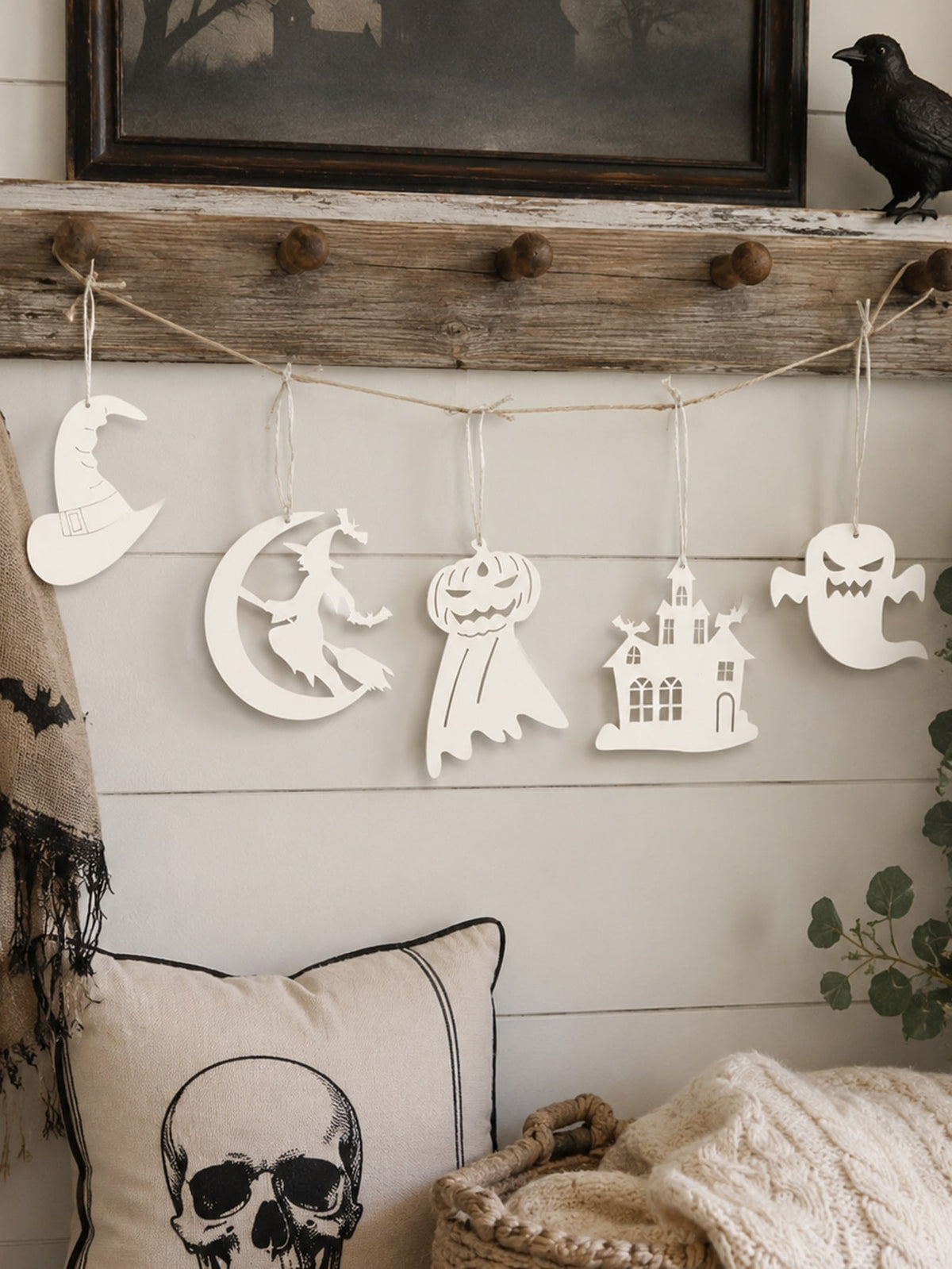 witch ghost haunted house Halloween garland - photo 4