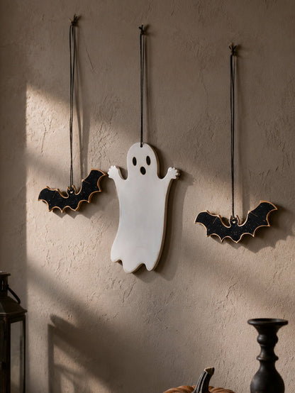 ghost bat window hanging decor - photo 4