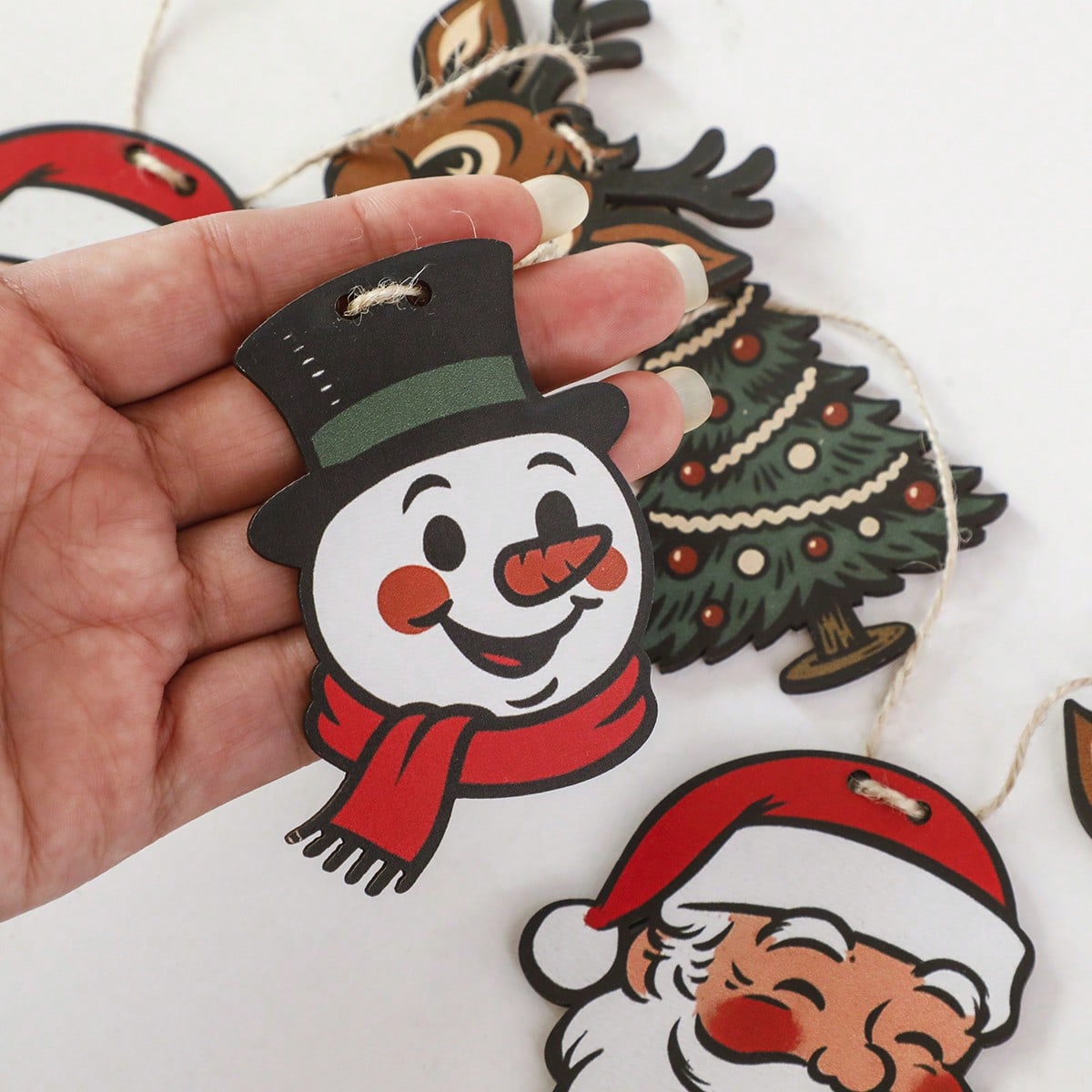 Santa reindeer snowman garland - photo 5