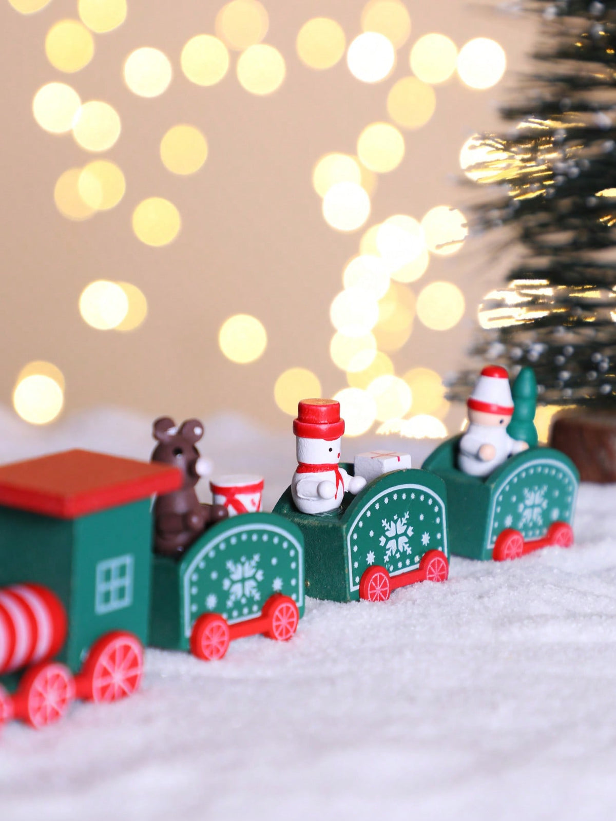 green red Christmas train decor - photo 4
