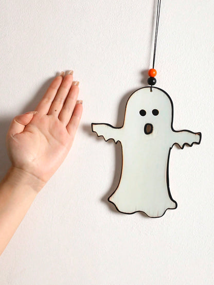 white ghost hanging decor - photo 5