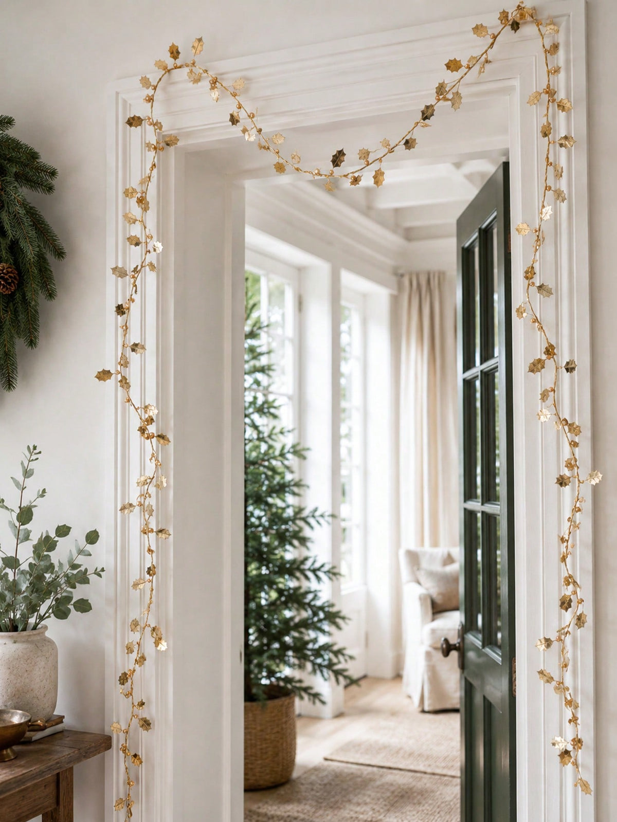 holly leaf bead garland - Gold photo 4