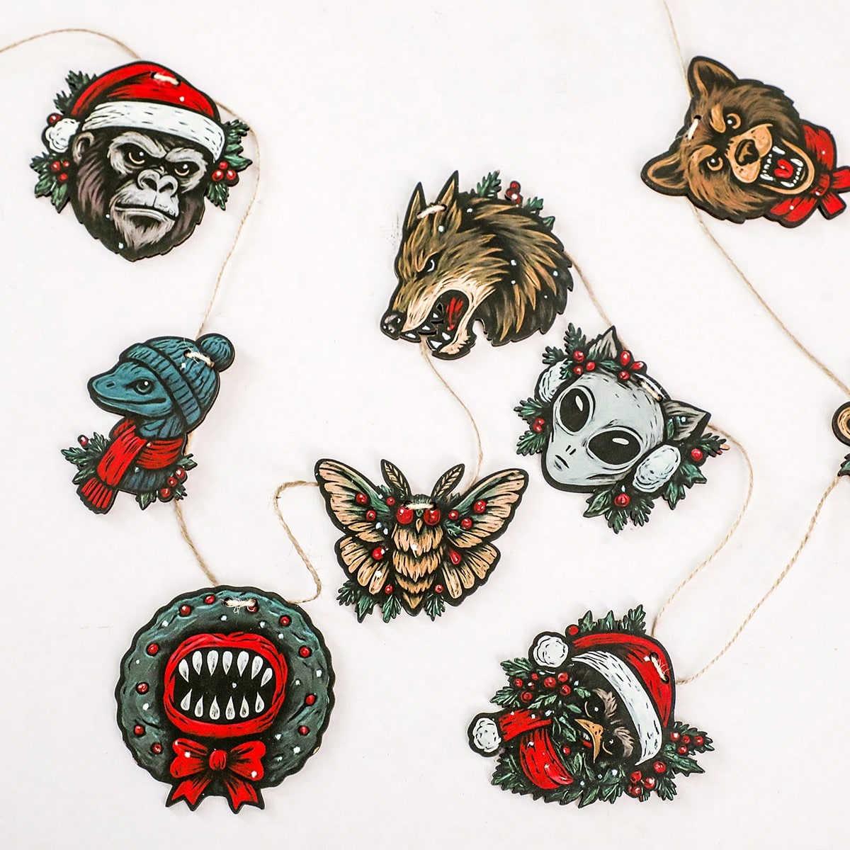 werewolf monster Christmas garland - photo 4