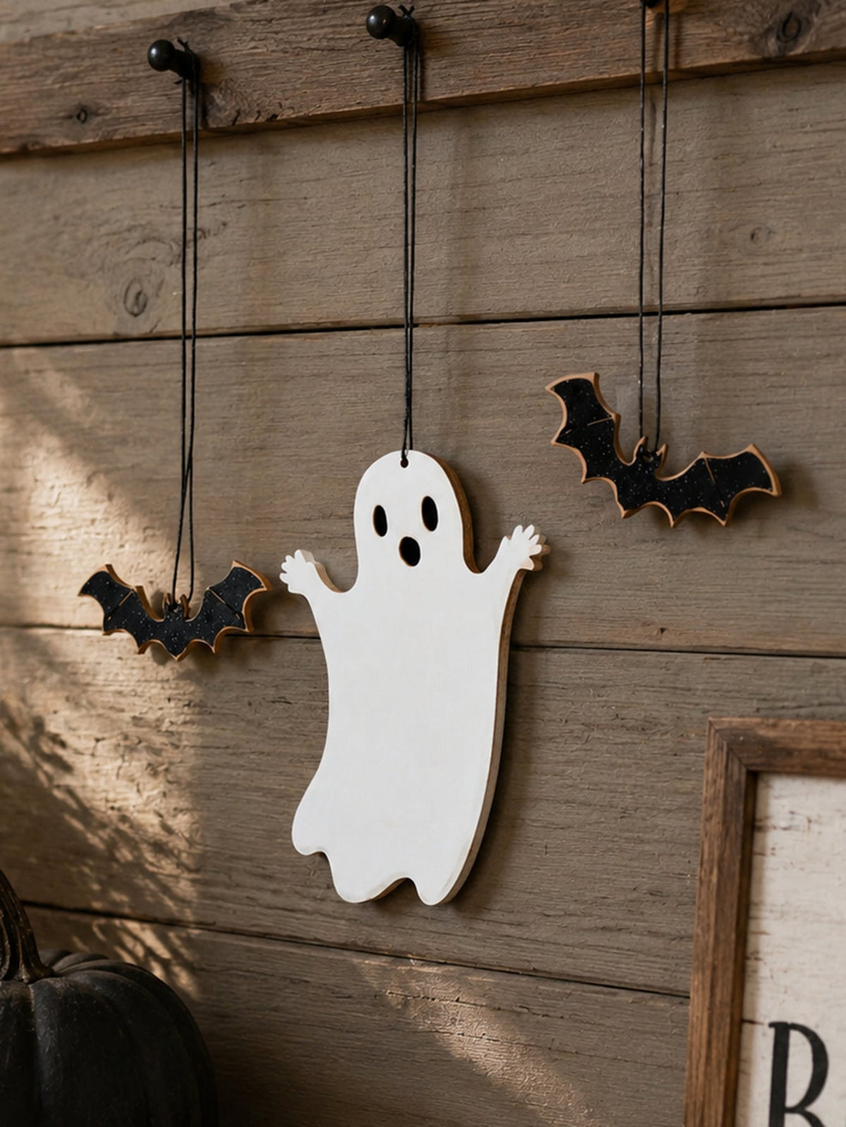 ghost bat window hanging decor - photo 5