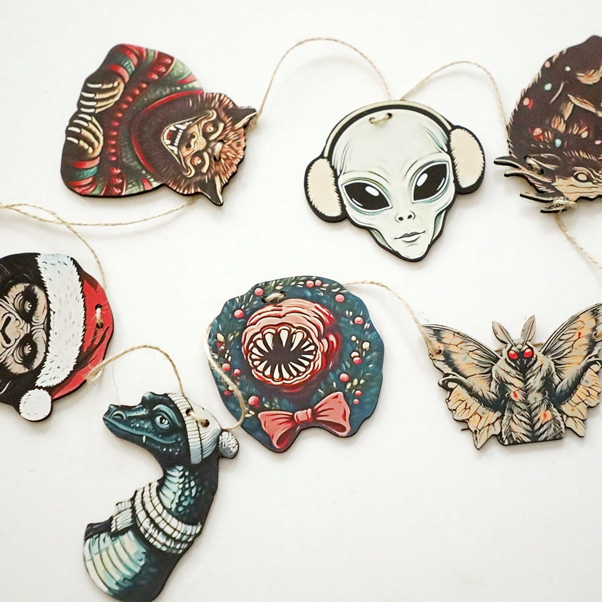 creepy monster Christmas garland - photo 5