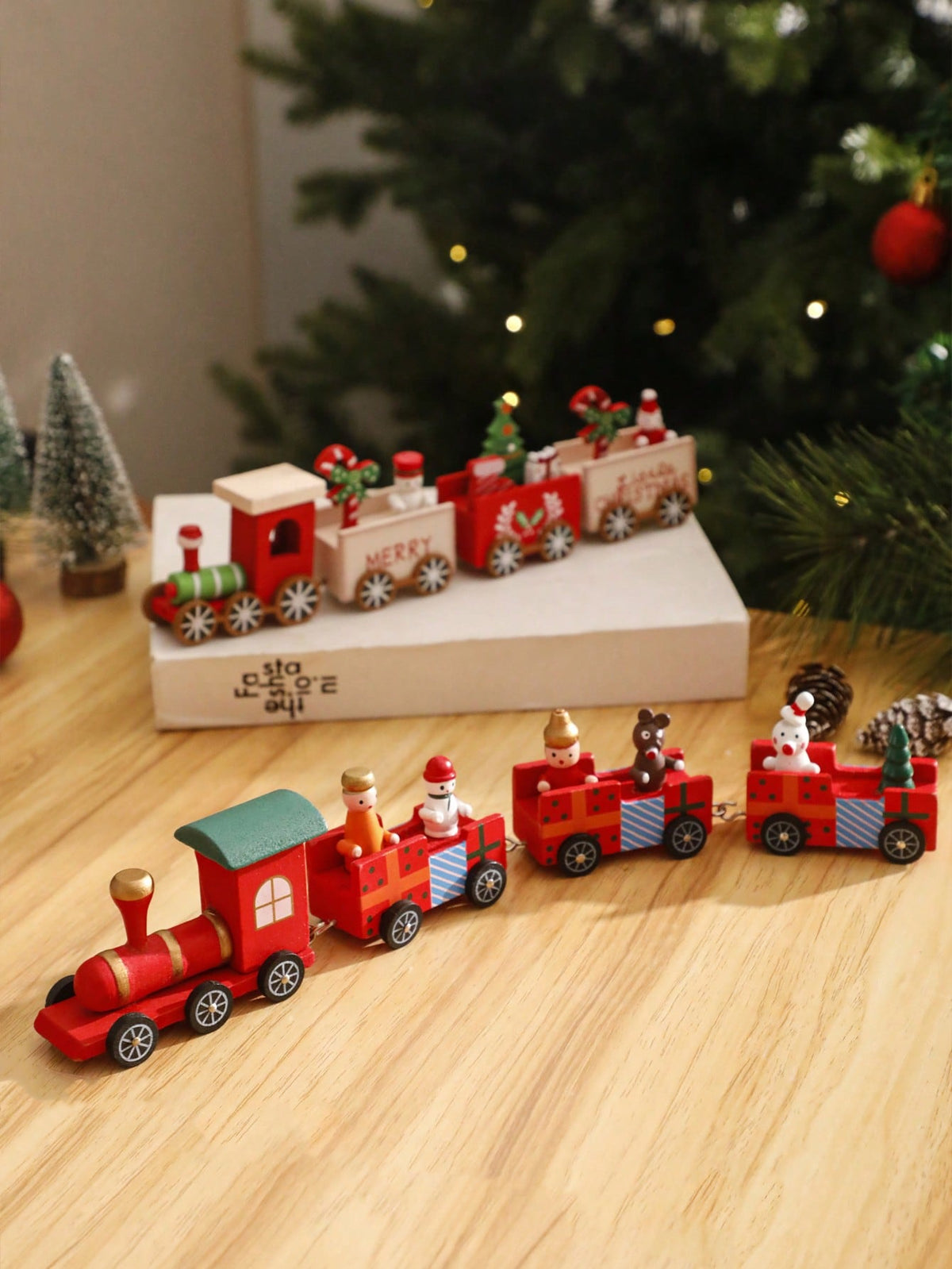 long Christmas train tabletop decor - photo 5