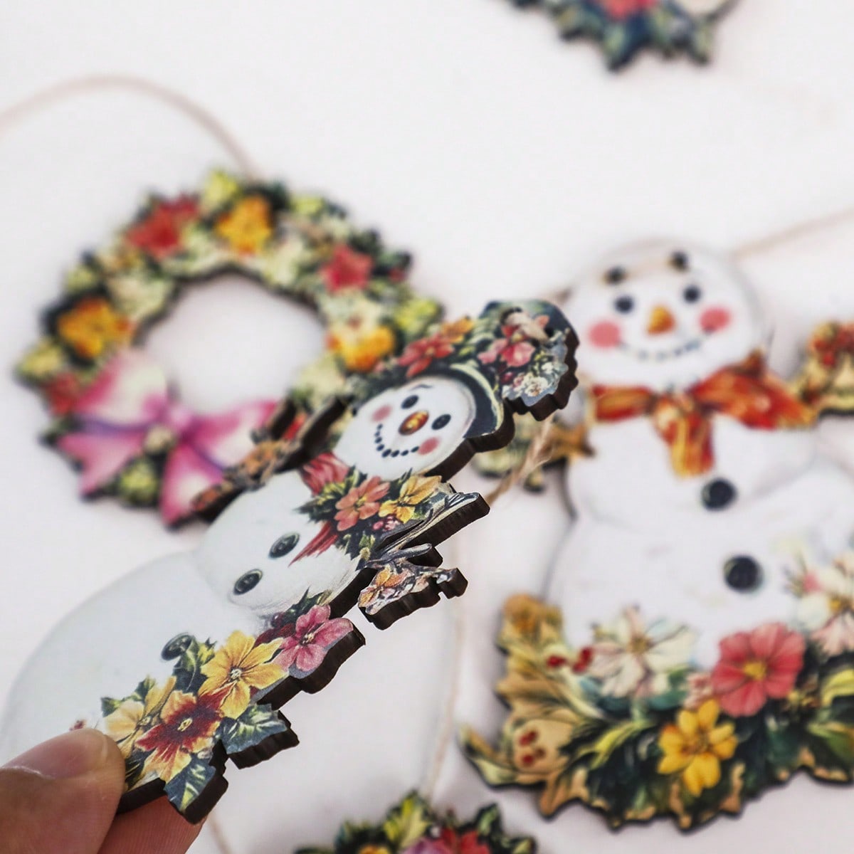 floral snowman wreath garland - photo 5