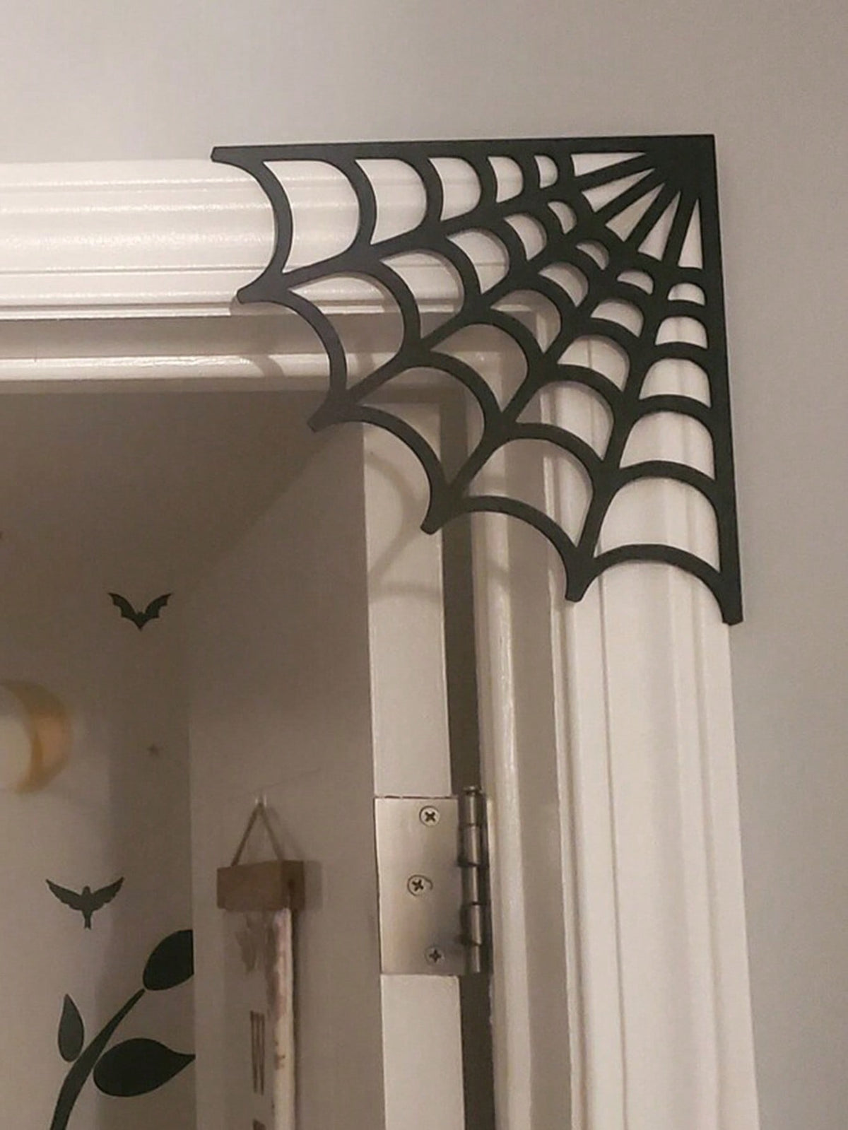 spider web door corner decor - photo 5