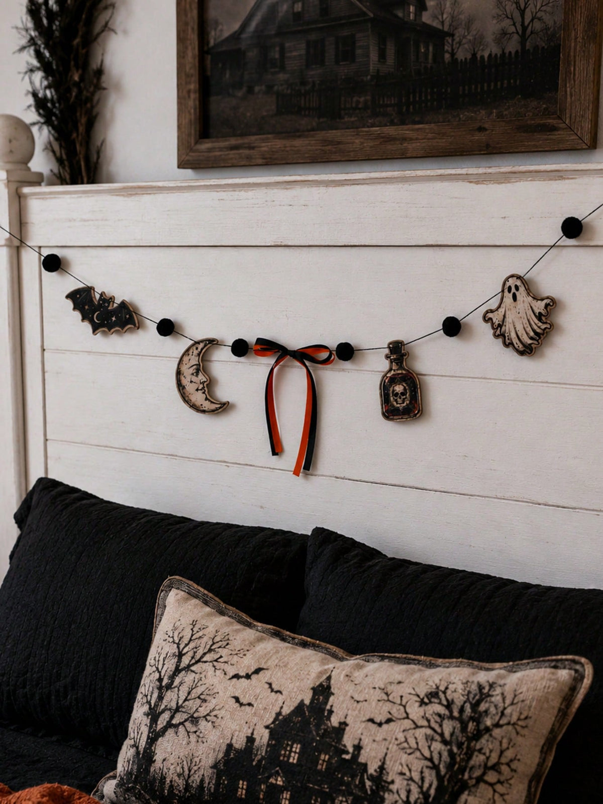 bat moon potion Halloween garland - photo 6
