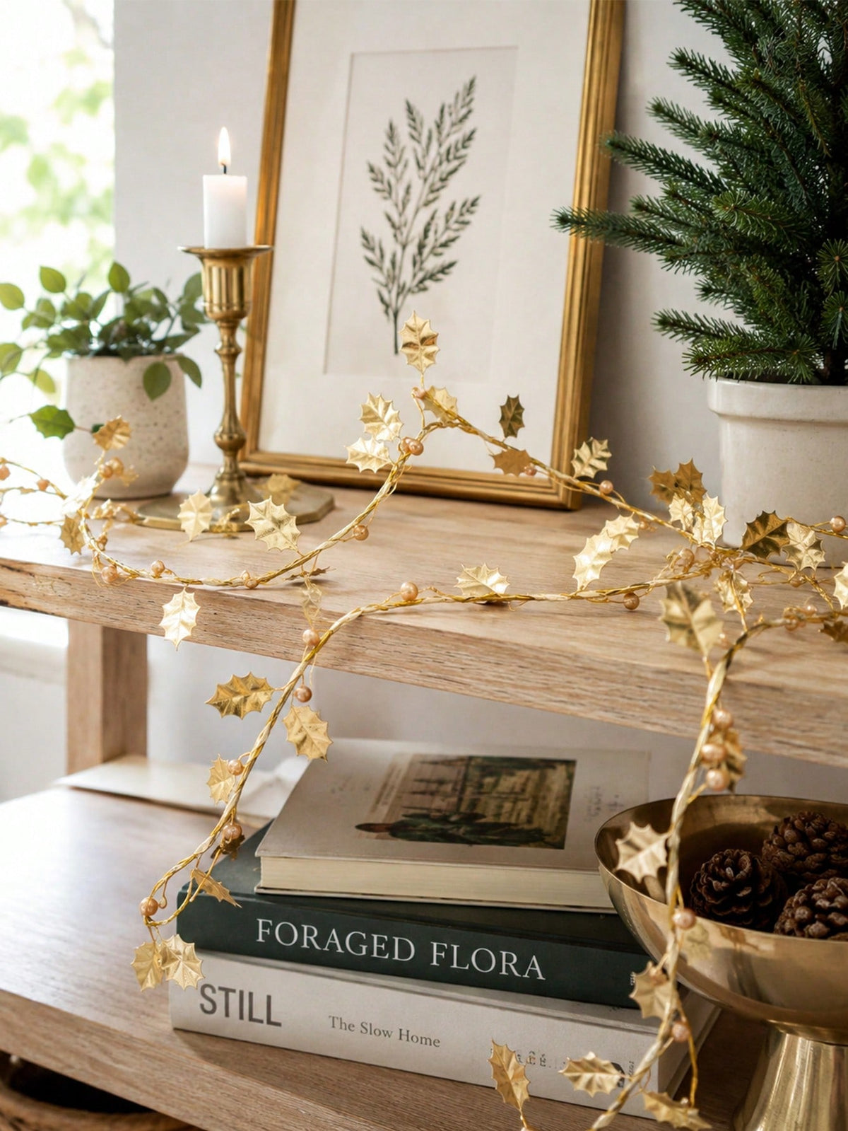 holly leaf bead garland - Gold photo 6