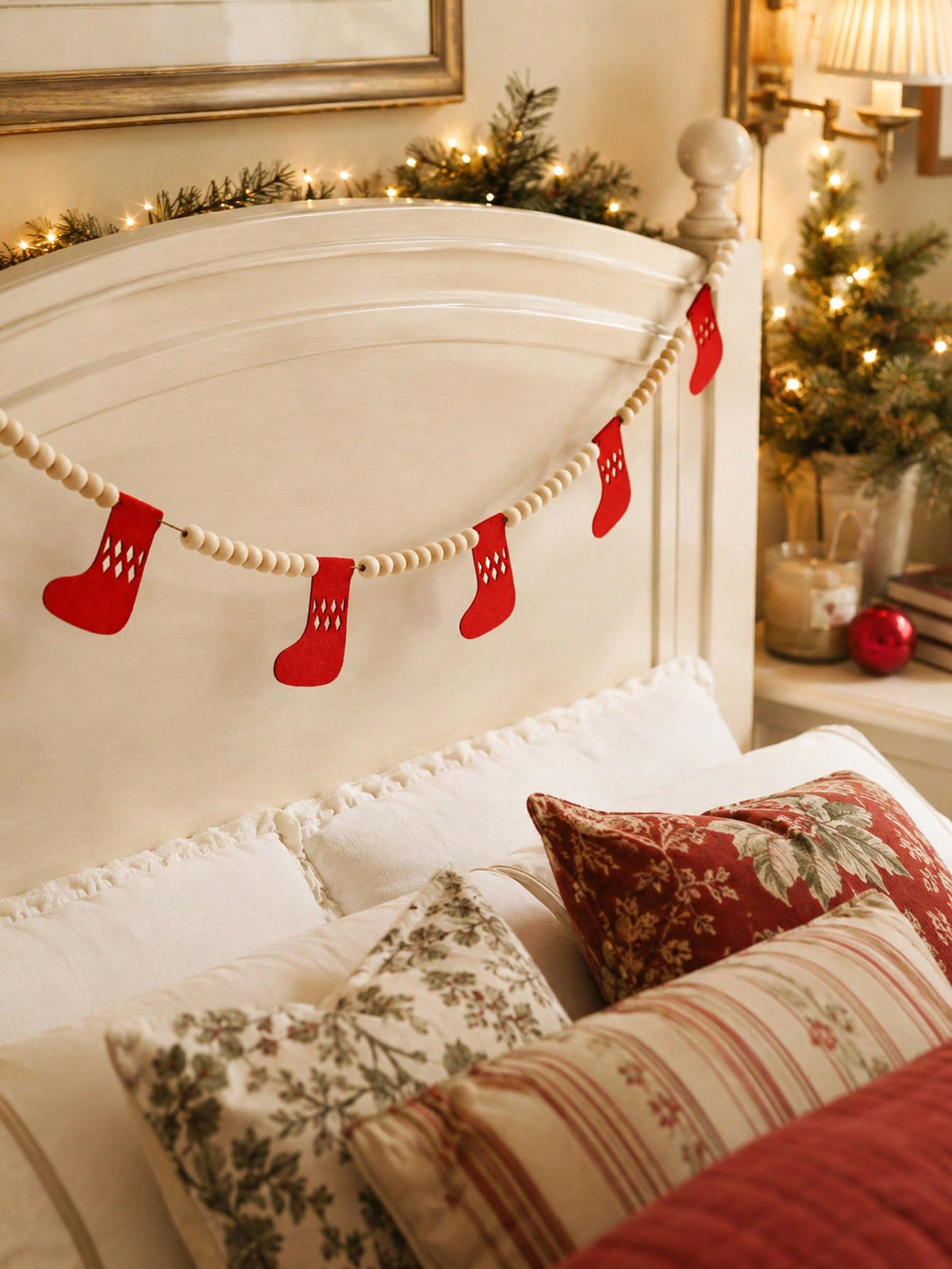 felt stocking bead garland - Red photo 7