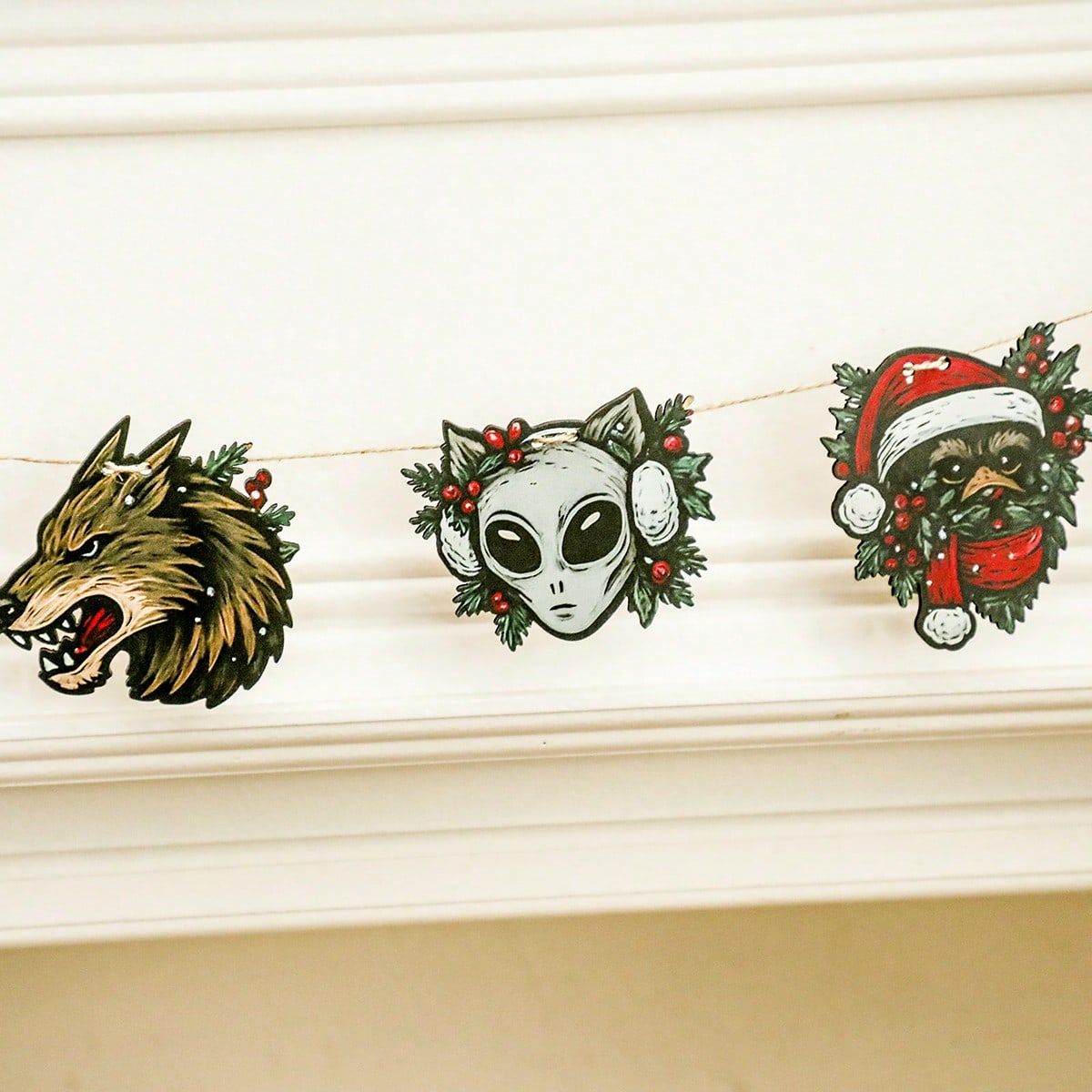 werewolf monster Christmas garland - photo 8