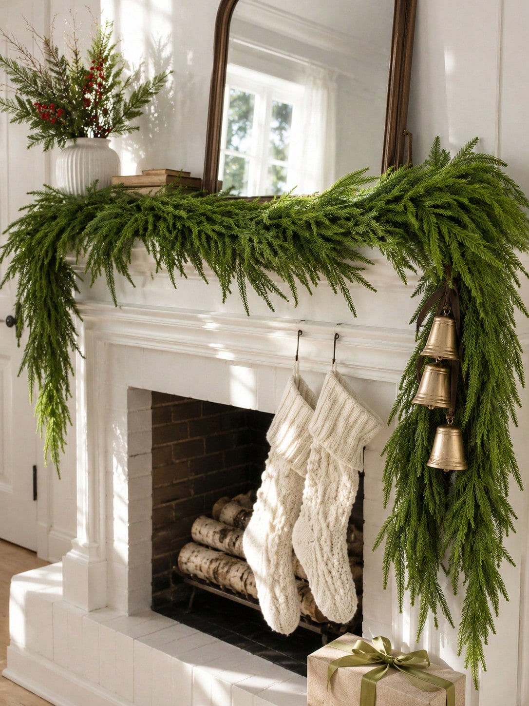 realistic pine garland - photo 9