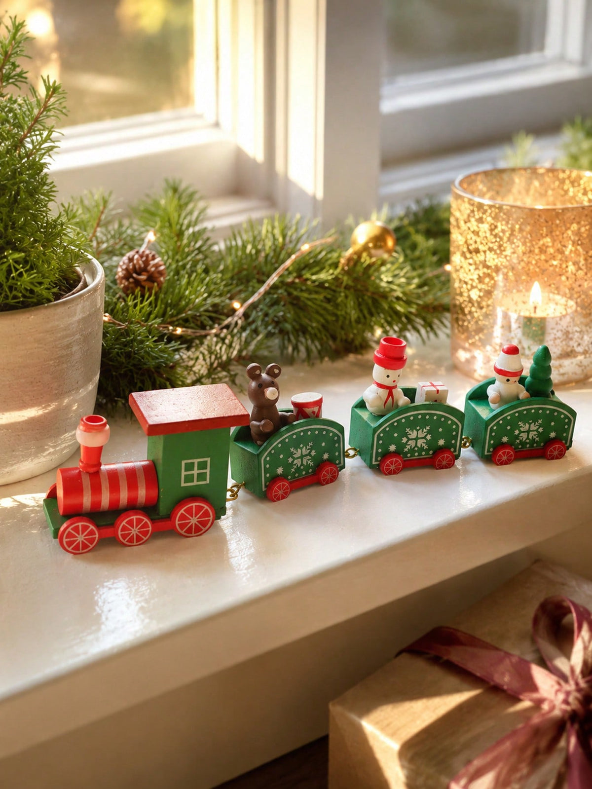 green red Christmas train decor - photo 8