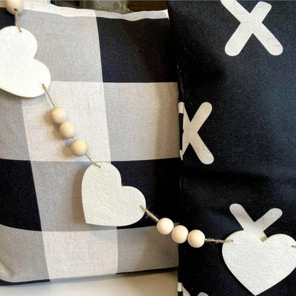 white felt heart garland - photo 8