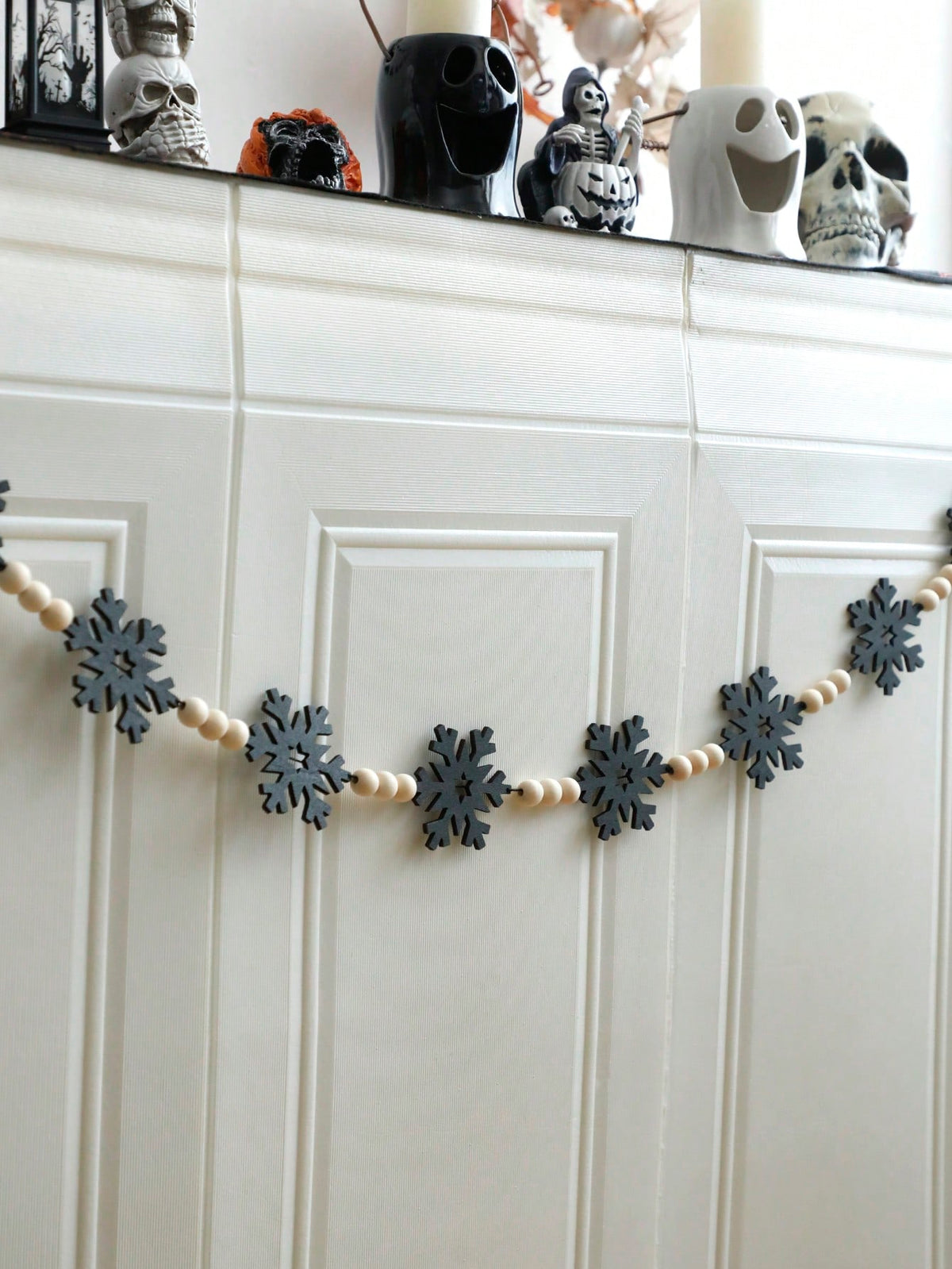felt snowflake bead garland - Black photo 8