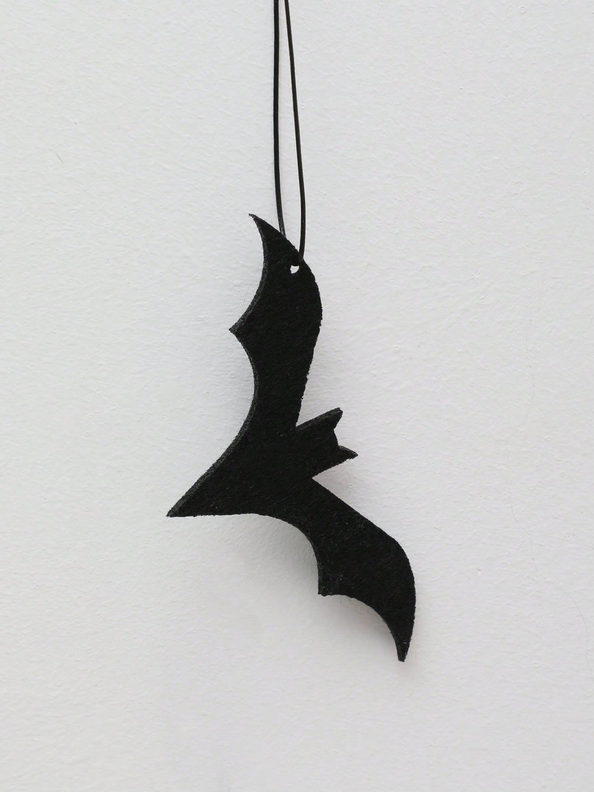 black bat hanging decorations - photo 9