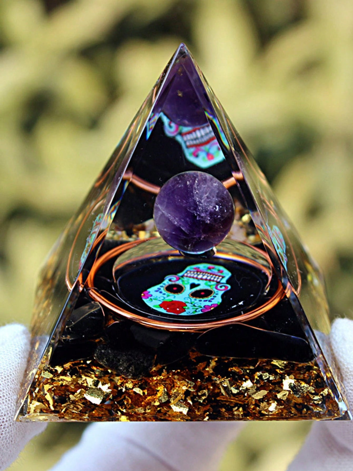 sugar skull pyramid decor - photo 9
