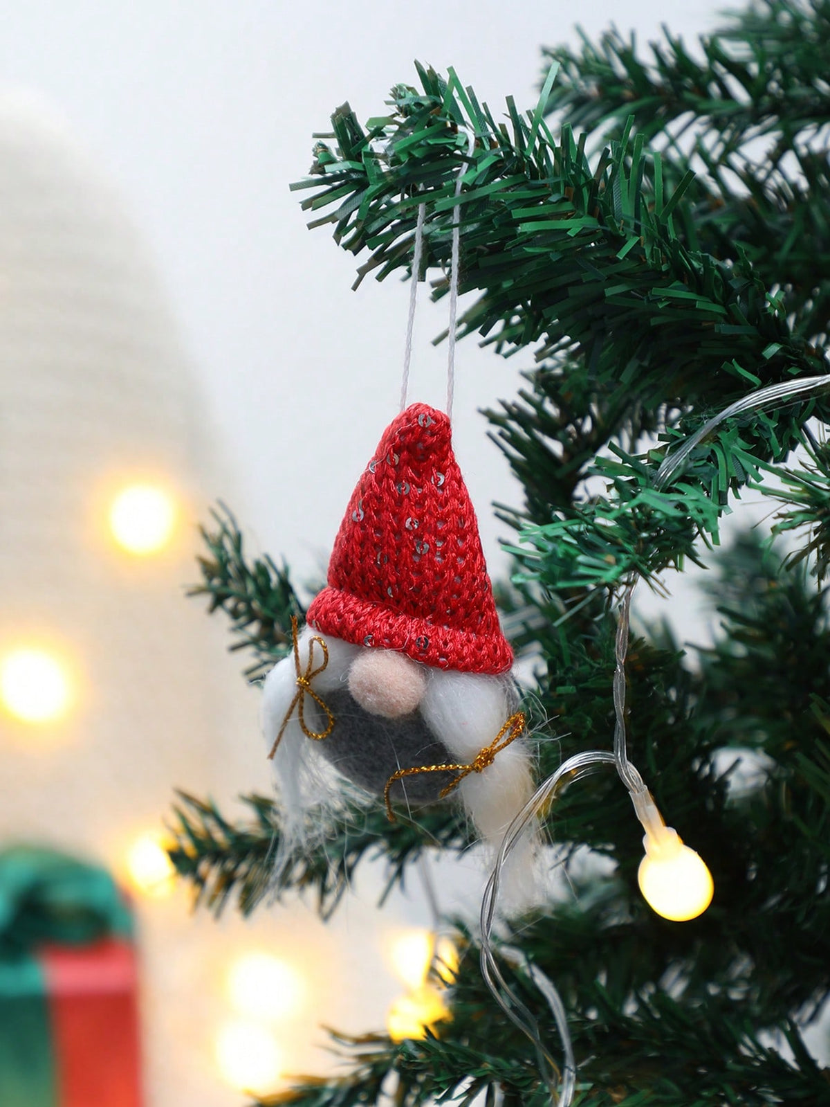 knit gnome Christmas ornament - photo 9