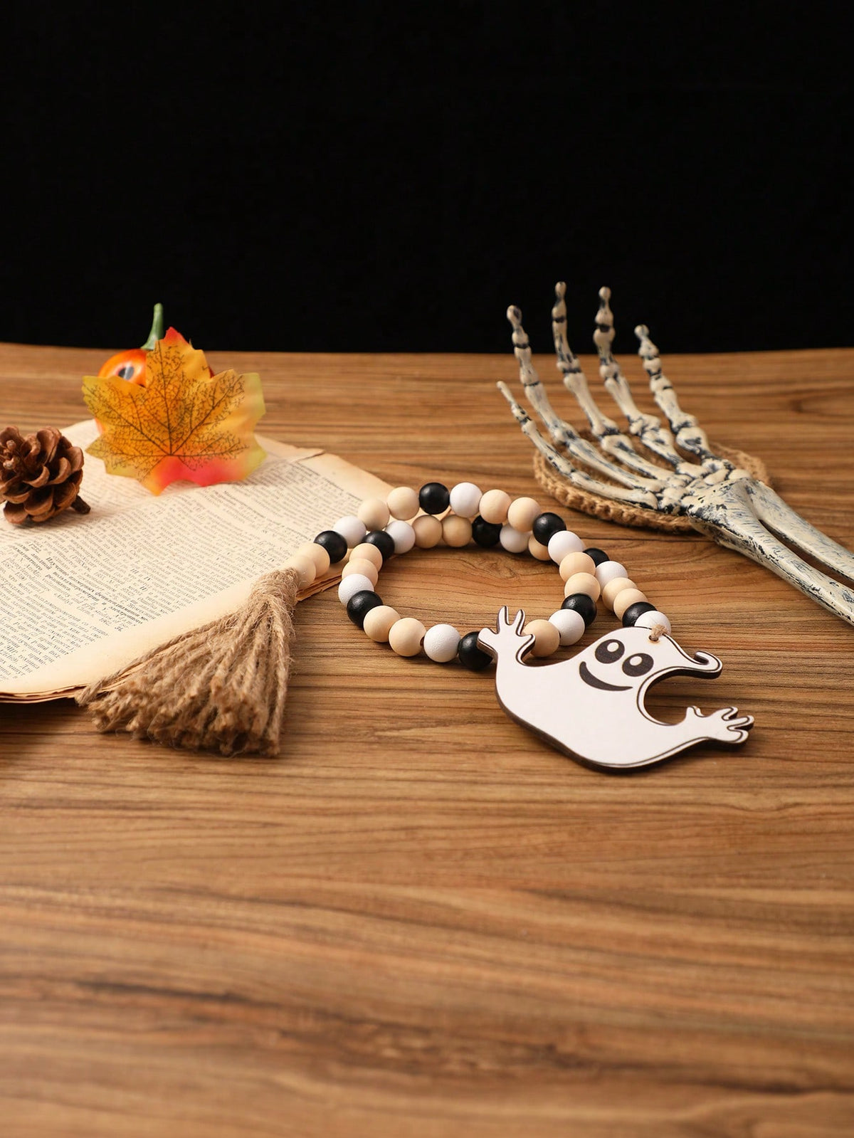 white ghost beaded garland - photo 9