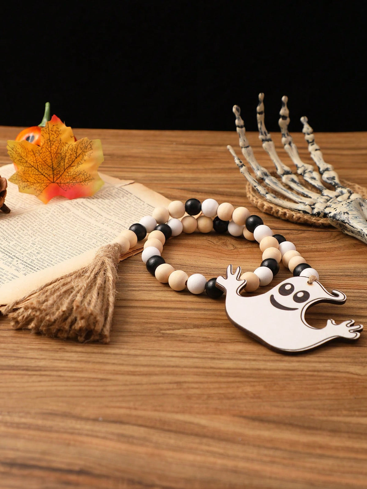 white ghost beaded garland - photo 10
