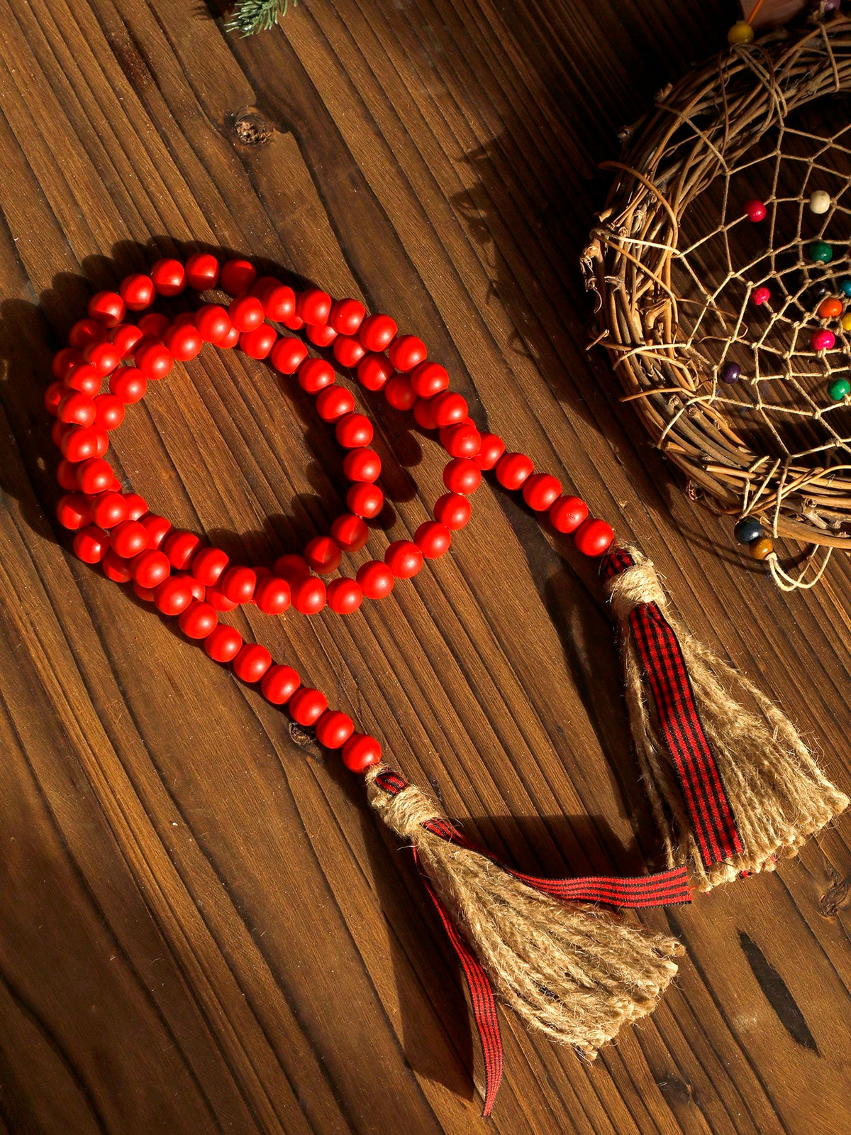 wood bead garland with tassels - Red photo 10