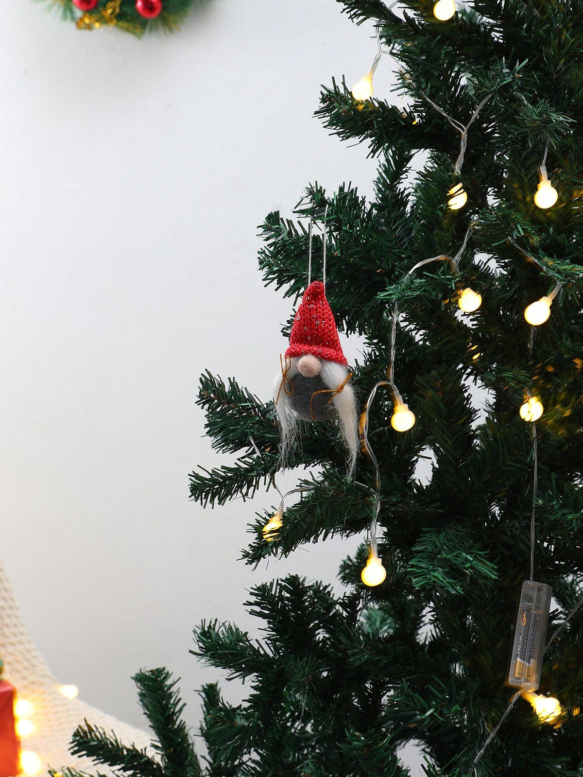 knit gnome Christmas ornament - photo 10