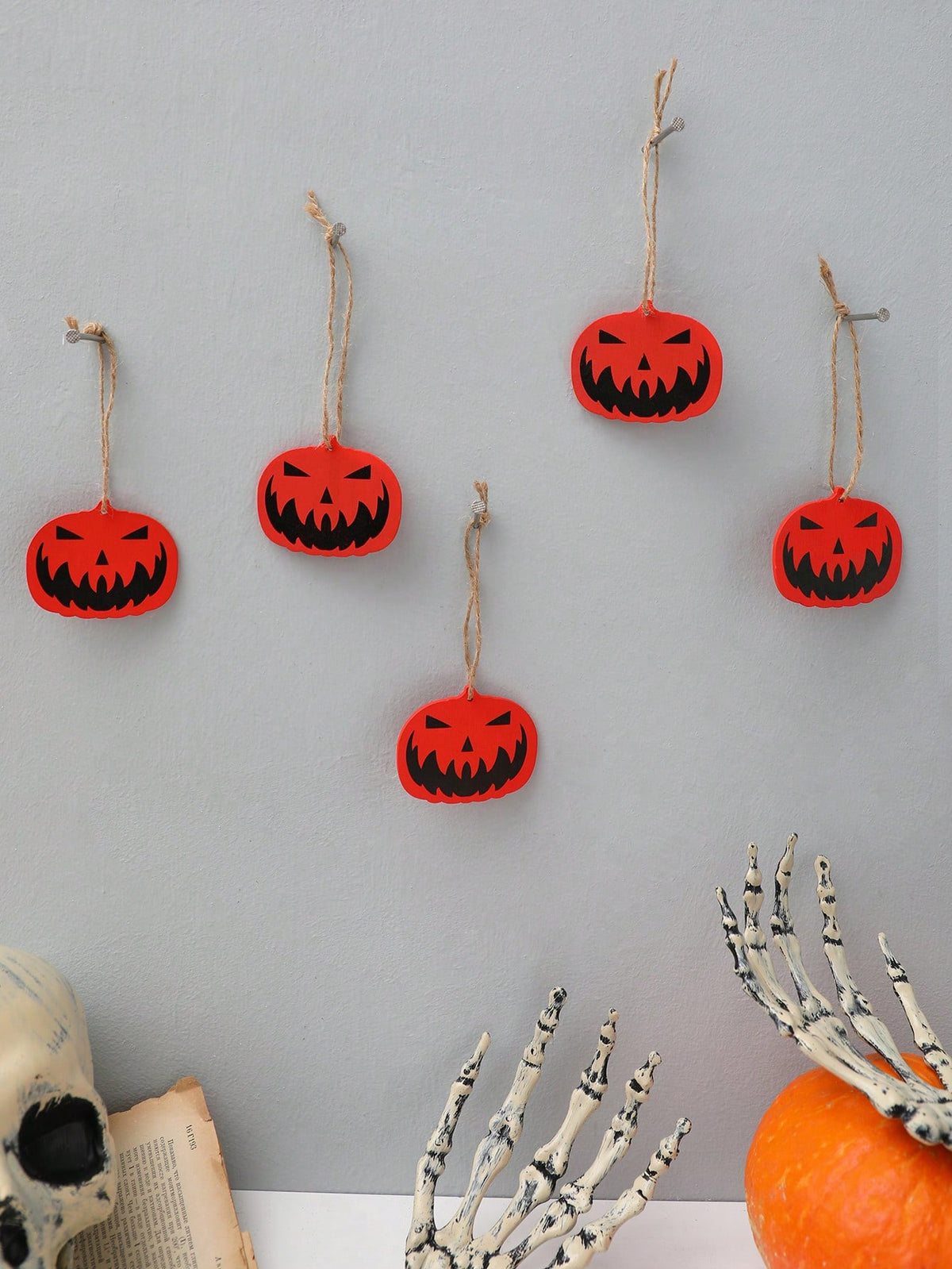 jack-o-lantern hanging ornaments - product photo