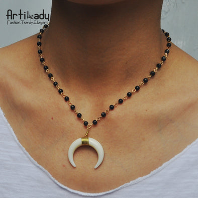 Artilady White Horn Pendant Necklace