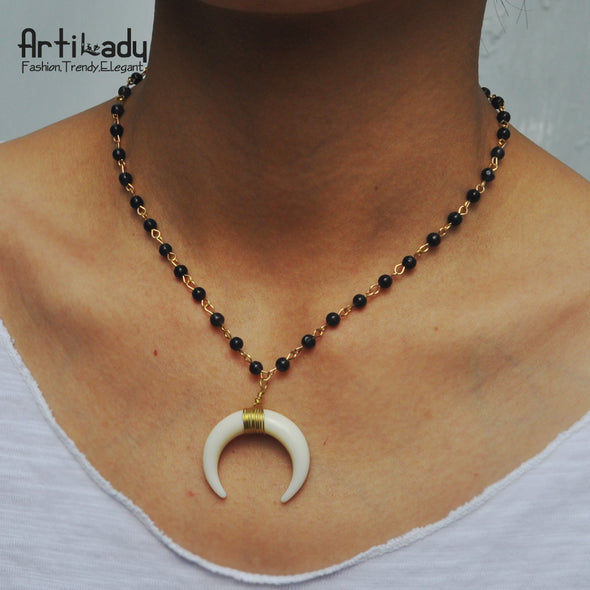 Artilady White Horn Pendant Necklace